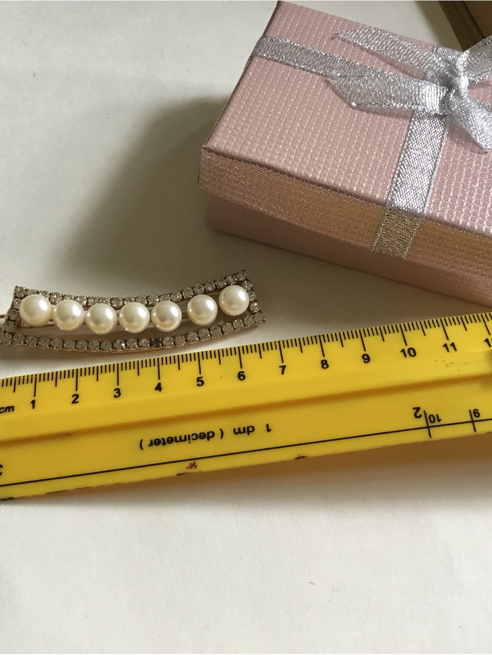 Pearl & Crystal Curved Hair Clip - Cream Pearls with Silver Accents
